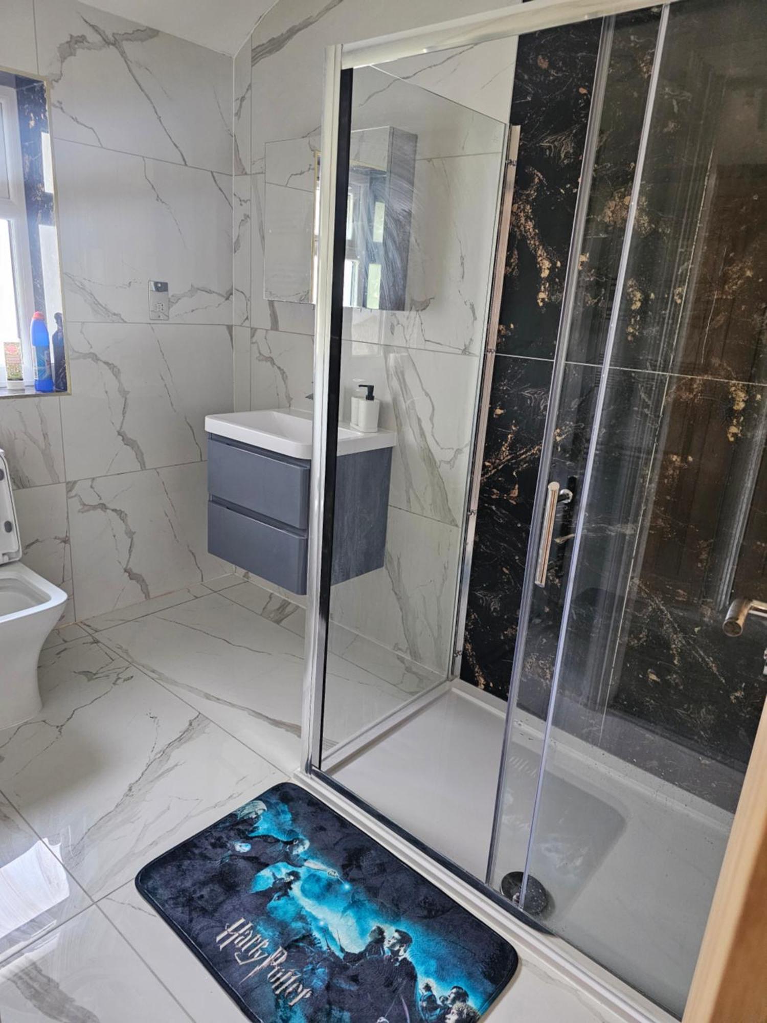 Potters Hideout- 2 Bedroom 2 Bathroom Apartment Watford  Eksteriør bilde